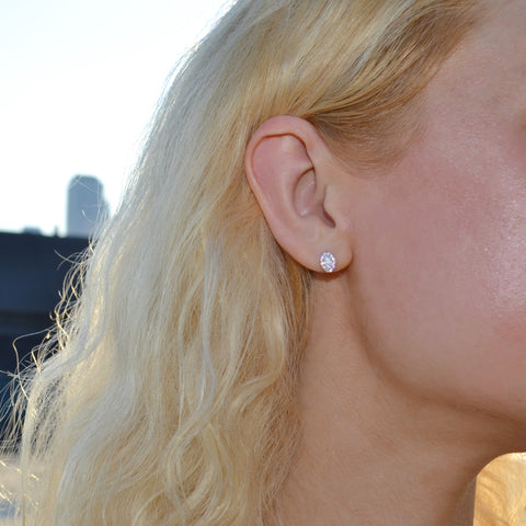 The Mes Me Rize White Rose Earrings