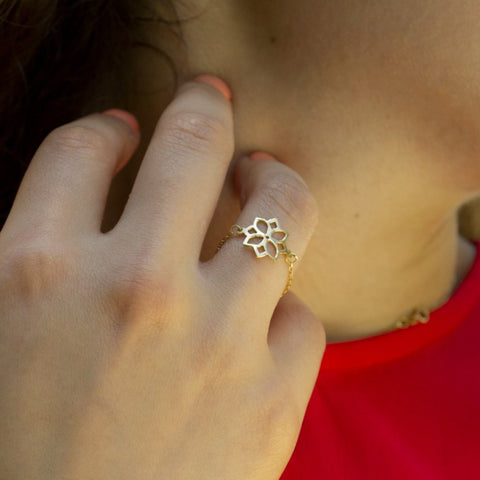 Rose Catena Gold Ring - by Claurete Jewelry at Claurete.com